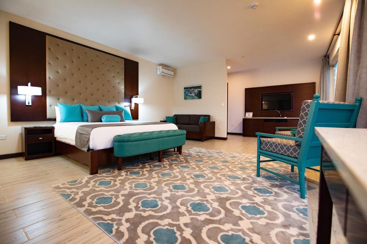 Azul Bocas Town Hotel Bagian luar foto