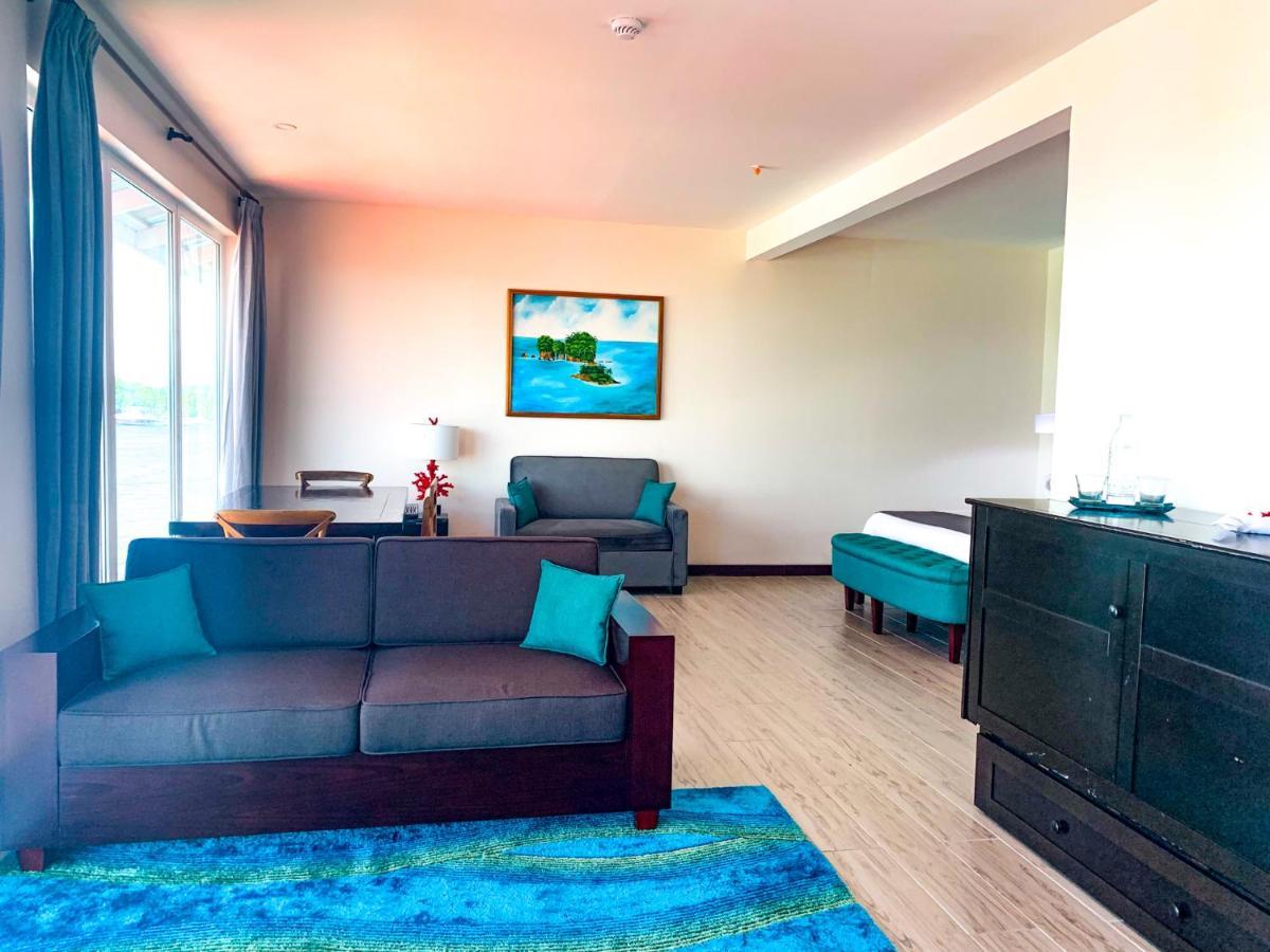 Azul Bocas Town Hotel Bagian luar foto