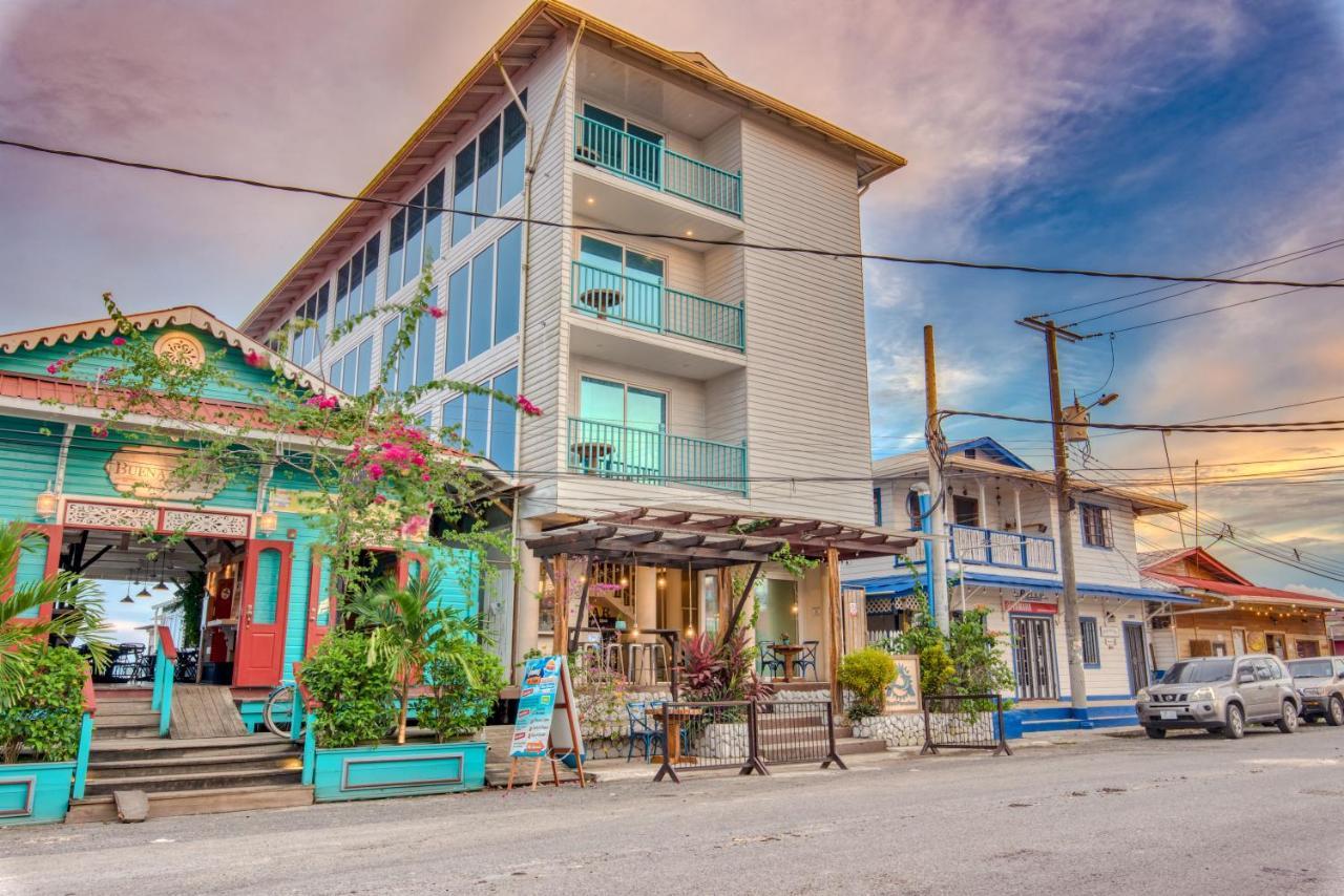 Azul Bocas Town Hotel Bagian luar foto