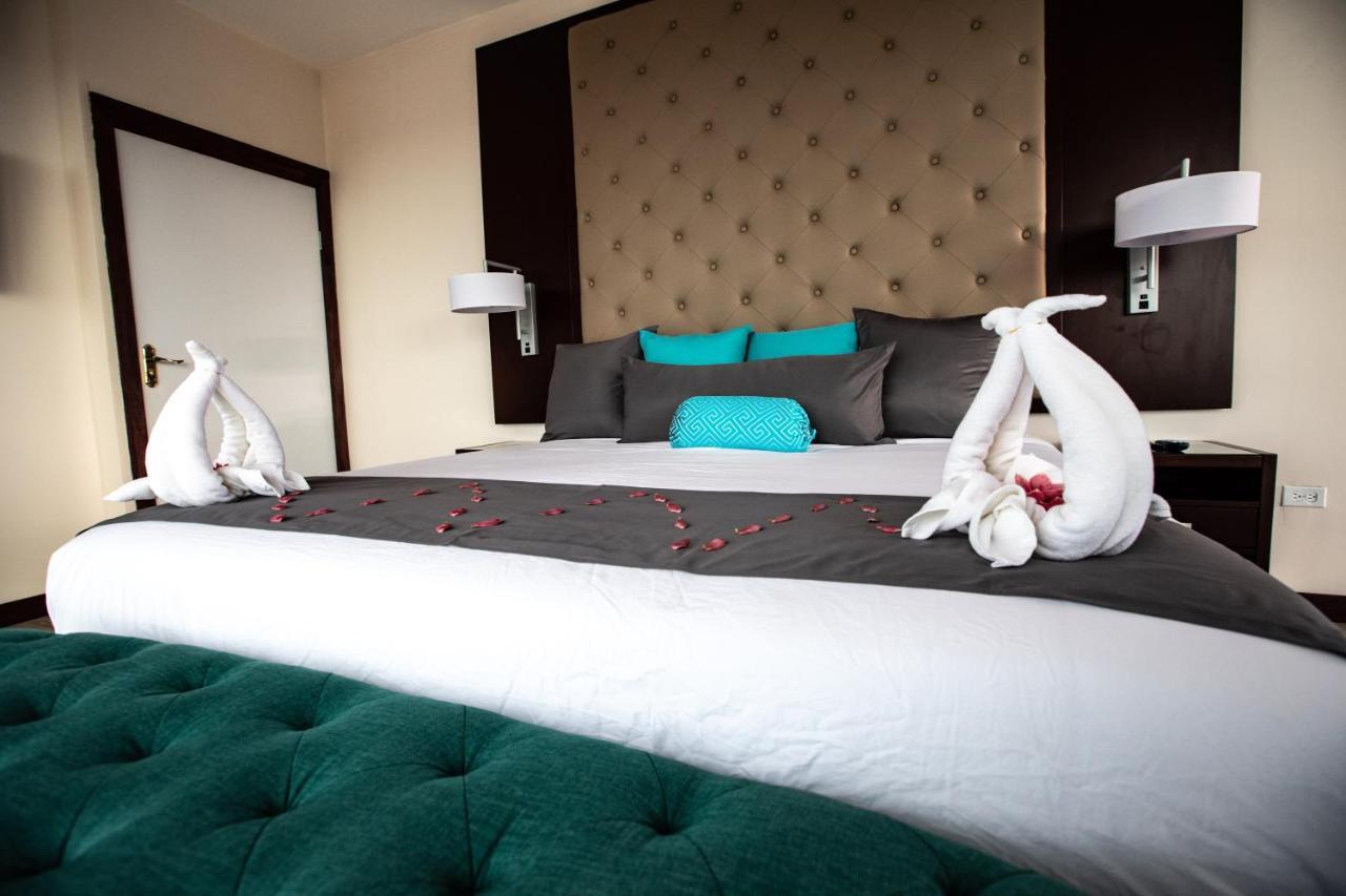 Azul Bocas Town Hotel Bagian luar foto